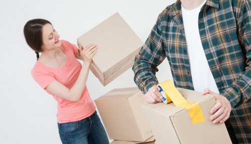 Waterloo man and van assisting with storage relocation