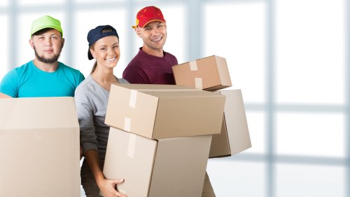 Booking confirmation and service arrangement for removals